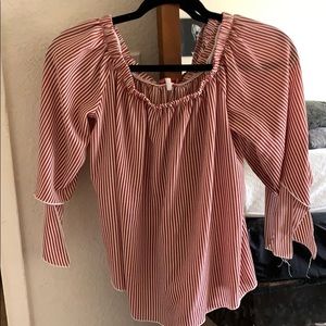Striped blouse, super cute